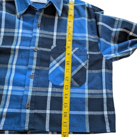 Aritzia TNA Shirt Flannel Plaid Women XS 90s Grunge Dark Academia Black Blue - Picture 16 of 16